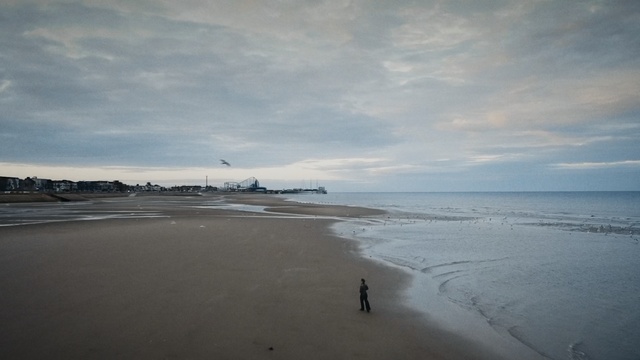 Video Reference: Body of water, Sky, Sea, Beach, Coast, Shore, Ocean, Horizon, Cloud, Wave, Person