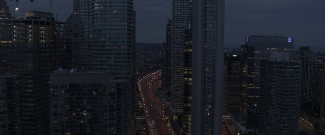 Video Reference: Skyscraper, Metropolitan area, Cityscape, Metropolis, City, Tower block, Urban area, Skyline, Human settlement, Downtown