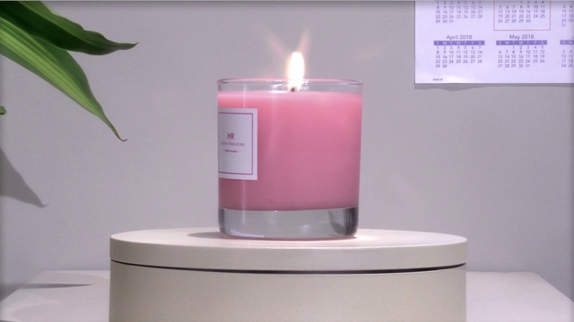 Video Reference: Candle, Product, Lighting, Cylinder, Wax, Material property, Flame, Interior design, Unity candle