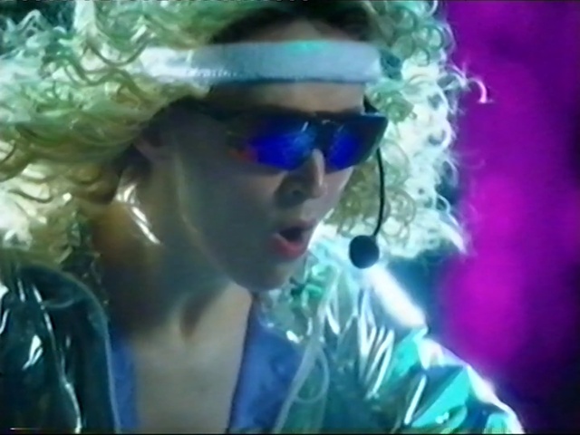 Video Reference: Eyewear, Cool, Sunglasses, Music, Organism, Performance, Pop music, Music artist, Song, Recreation