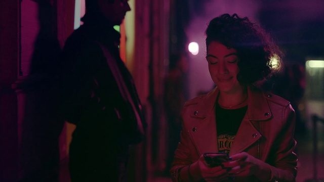 Video Reference: Purple, Flash photography, Entertainment, Magenta, Fun, Fashion design, Performing arts, Event, Music, Hat