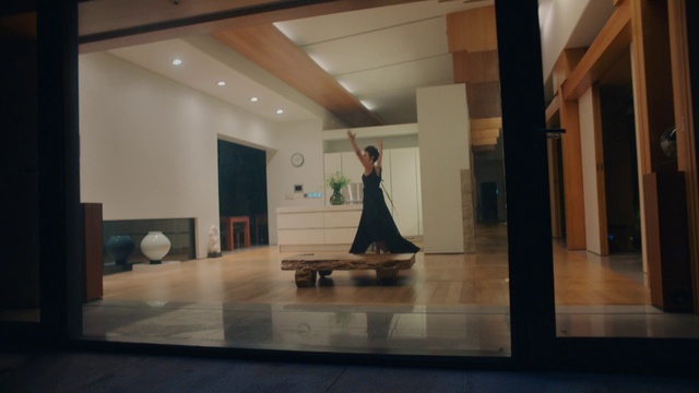 Video Reference: Room, Interior design, Floor, Architecture, House, Building, Flooring, Lobby, Hall, Furniture