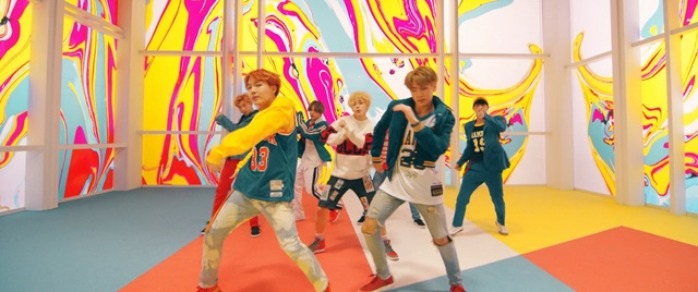 Video Reference: performance, fun, art, design, leisure, recreation, play, Person