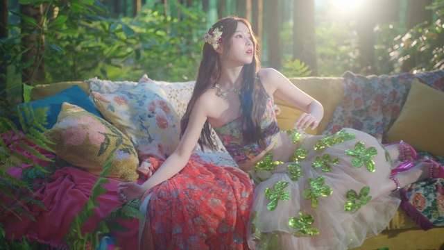 Video Reference: Hairstyle, Plant, Flash photography, Fashion, Textile, Happy, Pink, Fawn, Grass, Leisure