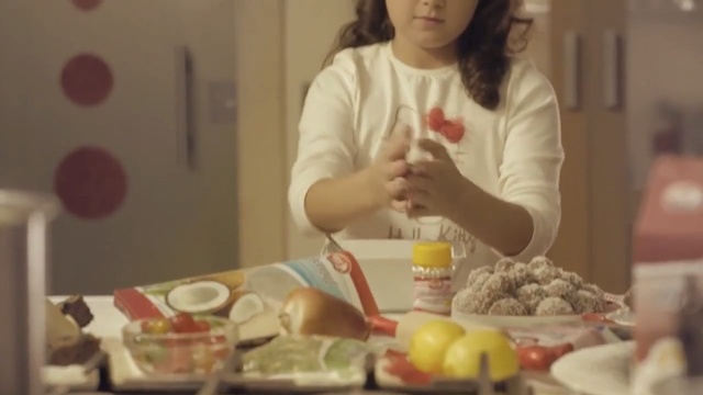 Video Reference: food, cuisine, baking, eating, meal, sweetness, cook, brunch, dish, girl