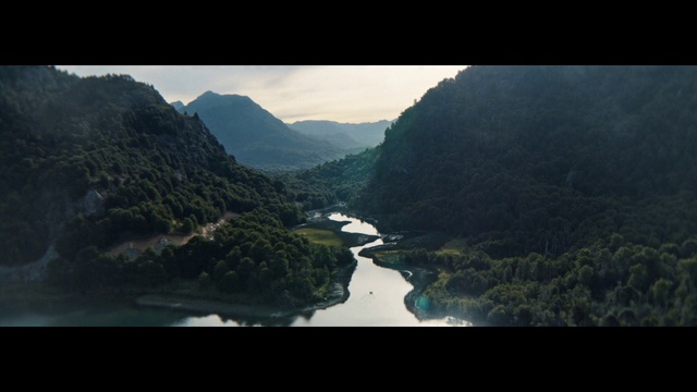 Video Reference: Nature, Body of water, Water resources, Highland, Mountainous landforms, Water, Sky, Mountain, River, Natural landscape