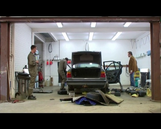 Video Reference: Automobile repair shop, Vehicle, Car, Mode of transport, Automotive exterior, Auto mechanic, Service, Machine, Garage, City car