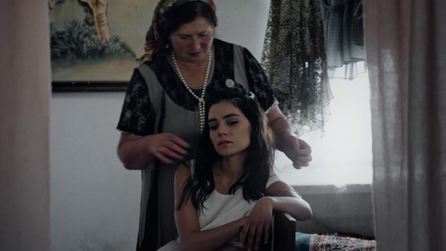 Video Reference: Hairstyle, Long hair, Photography, Black hair, Person