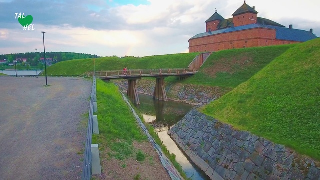 Video Reference: Waterway, Canal, Natural landscape, Water, River, Watercourse, Reservoir, Architecture, Levee, Thoroughfare