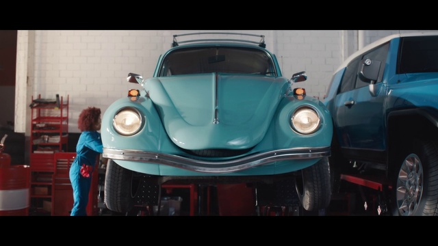 Video Reference: Land vehicle, Vehicle, Car, Motor vehicle, Classic car, Volkswagen beetle, Classic, Automotive design, Vintage car, Windshield