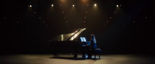 Video Reference: Pianist, Stage, Lighting, Musician, Performance, Sky, Technology, Theatre, Night, Performing arts