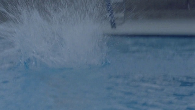 Video Reference: Water, Blue, Wave, Sky, Atmospheric phenomenon, Wind wave, Sea, Ocean, Winter