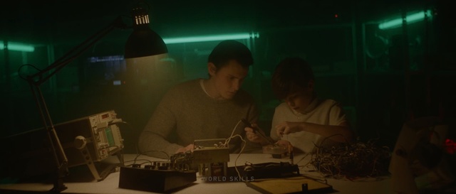 Video Reference: Electronics, Light, Fun, Night, Darkness, Adaptation, Photography, Electronic device, Music, Midnight
