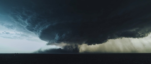 Video Reference: sky, atmosphere, storm, cloud, horizon, wave, wind wave, sea, ocean, cumulus