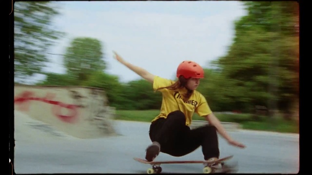 Video Reference: Skateboarding, Skateboarder, Boardsport, Skateboarding Equipment, Skateboard, Longboarding, Longboard, Freebord, Sports, Recreation