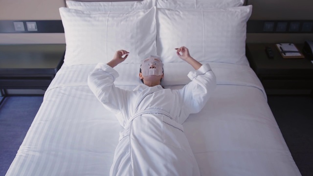 Video Reference: Bed, Bedding, Bed sheet, Pillow, Textile, Mattress, Linens, Furniture, Room, Hand