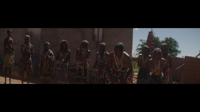 Video Reference: People, Movie, Adaptation, Troop, Screenshot, Darkness, Crowd, Art, Middle ages, Military