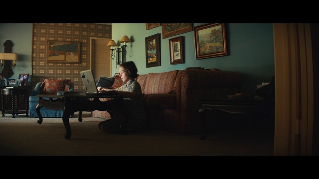 Video Reference: Sky, Pianist, Room, Adaptation, Sitting, Electronic device, Recital, Musician, Screenshot, Furniture