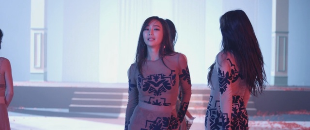 Video Reference: girl, fashion, fun, Person