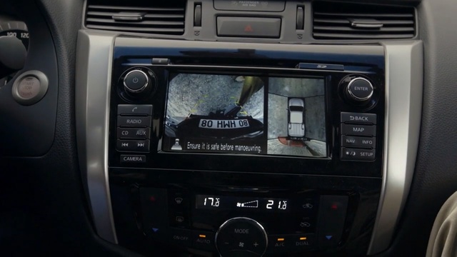 Video Reference: Land vehicle, Car, Vehicle, Electronics, Multimedia, Compact car, Mid-size car, Fiat stilo, Toyota avensis, Compact mpv