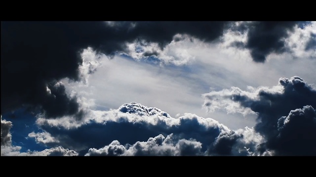 Video Reference: Sky, Cloud, Daytime, Cumulus, Atmosphere, Nature, Blue, Meteorological phenomenon, Atmospheric phenomenon, Sunlight