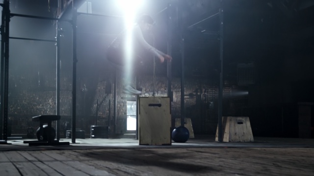 Video Reference: Light, Atmospheric phenomenon, Lighting, Darkness, Street light, Atmosphere, Night, Security lighting, Sky, Architecture