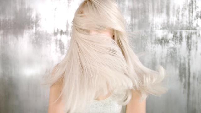 Video Reference: Hair, Blond, Hairstyle, Long hair, Beauty, Layered hair, Hair coloring, Shoulder, Hair accessory, Step cutting, Person