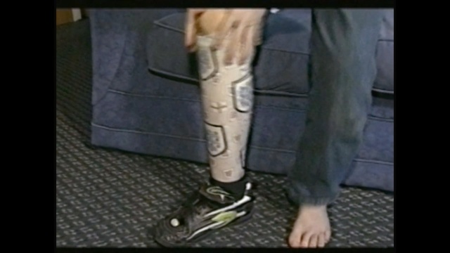 Video Reference: footwear, mammal, leg, human leg, shoe, fashion accessory, product, arm, human body, thigh, Person