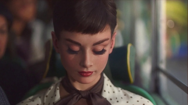 Video Reference: Face, Hair, Eyebrow, Beauty, Head, Lip, Skin, Forehead, Hairstyle, Nose