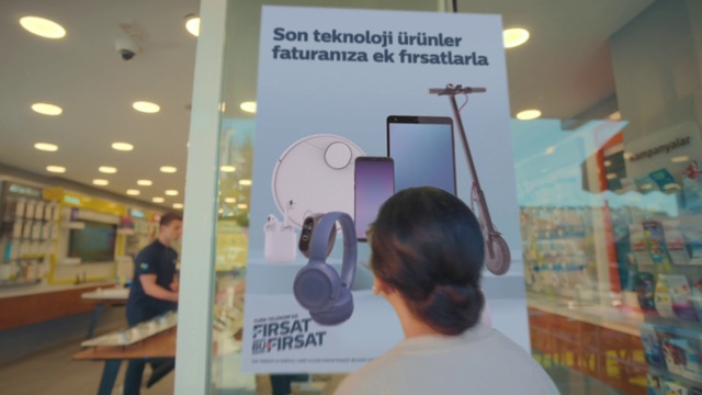 Video Reference: World, T-shirt, Font, Table, Customer, Space, Event, Job, Eyewear, Advertising