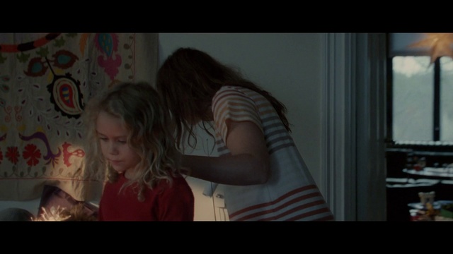 Video Reference: Hair, Facial expression, Fun, Hairstyle, Lady, Snapshot, Long hair, Mouth, Arm, Human, Person