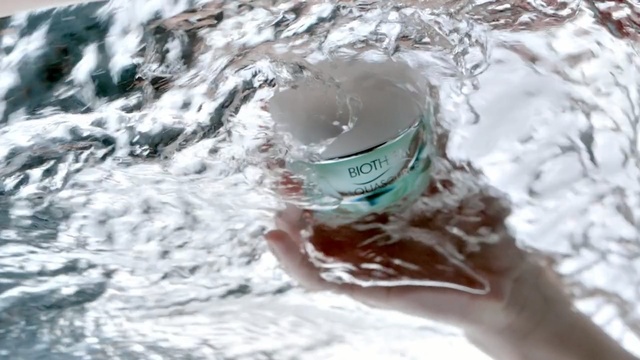 Video Reference: water, geological phenomenon, freezing, ice, snow, winter, glass