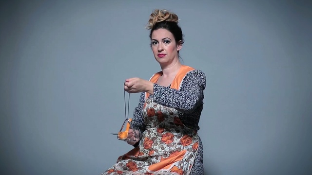 Video Reference: fashion model, beauty, shoulder, fashion, model, girl, photo shoot, performance, fashion design, formal wear, Person