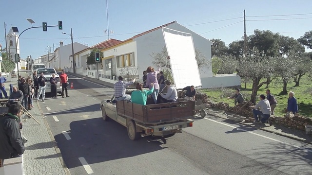 Video Reference: land vehicle, vehicle, car, transport, mode of transport, lane, neighbourhood, street, road, asphalt