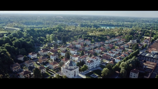 Video Reference: urban area, city, aerial photography, suburb, metropolitan area, bird's eye view, residential area, sky, metropolis, photography