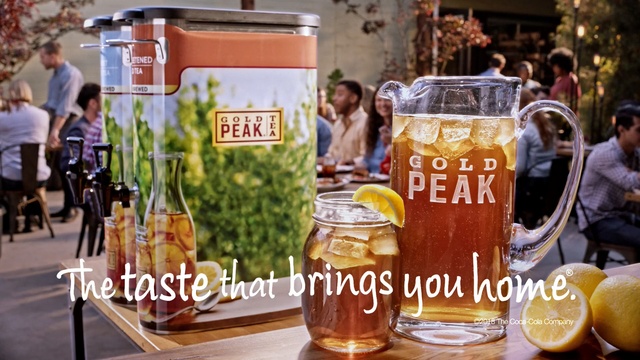 Video Reference: drink, liqueur, alcoholic beverage, distilled beverage, beer, Person