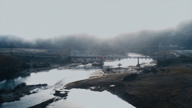 Video Reference: Atmospheric phenomenon, Water resources, Water, Sky, Fog, Geological phenomenon, River, Mist, Cloud, Landscape