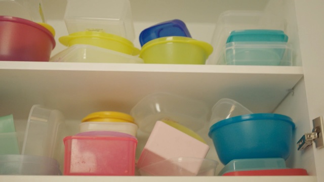 Video Reference: Product, Plastic bottle, Food storage containers, Shelf, Plastic, Bottle, Baby bottle, Drinkware, Water bottle, Tableware