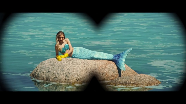 Video Reference: People in nature, Photograph, Turquoise, Beauty, Sea, Sitting, Photography, Fun, Vacation, Happy