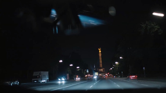Video Reference: Night, Black, Darkness, Metropolitan area, Light, Street light, Sky, Automotive lighting, Lighting, Road trip