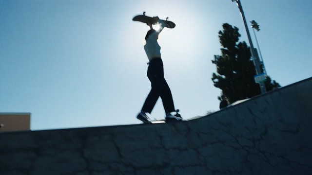 Video Reference: Skateboarder, Extreme sport, Individual sports, Street stunts, Recreation, Sky, Photography, Skateboard, Skateboarding Equipment, Sports