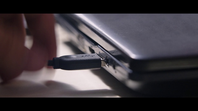 Video Reference: Gadget, Electronic device, Smartphone, Technology, Material property, Mobile phone, Automotive exterior, Photography, Netbook, Communication Device