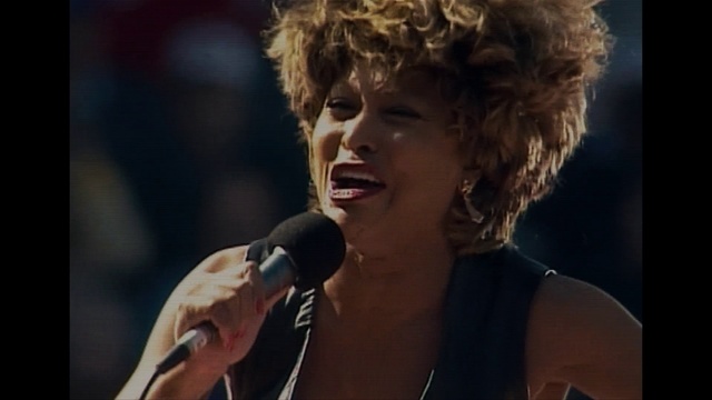 Video Reference: Music artist, Microphone, Singing, Singer, Music, Entertainment, Audio equipment, Song, Pop music, Performing arts