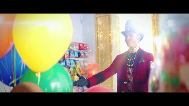 Video Reference: Balloon, Party supply, Light, Fun, Magenta, Toy, Event, Happy, Party, Smile