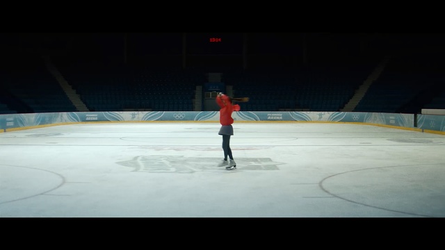 Video Reference: skating, ice skating, ice, sport venue, winter sport, player, ice rink, atmosphere, fun, recreation, Person