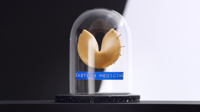 Video Reference: Glass, Heart, Logo, Art, Person, Indoor, Sitting, Table, Monitor, Computer, Cup, Black, Desk, Front, Screen, Small, Laptop, White, Keyboard, Counter, Television, Cat, Blue, Food