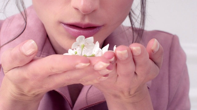 Video Reference: Nail, Hand, Finger, Skin, Lip, Beauty, Mouth, Flower, Plant, Organism