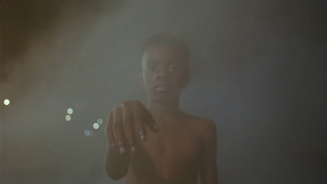 Video Reference: Atmospheric phenomenon, Head, Skin, Water, Human, Hand, Photography, Neck, Room, Finger