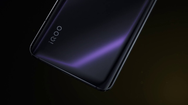 Video Reference: Gadget, Purple, Violet, Technology, Electronic device, Communication Device, Smartphone, Material property, Electric blue, Portable communications device