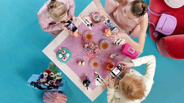 Video Reference: pink, fun, nail
